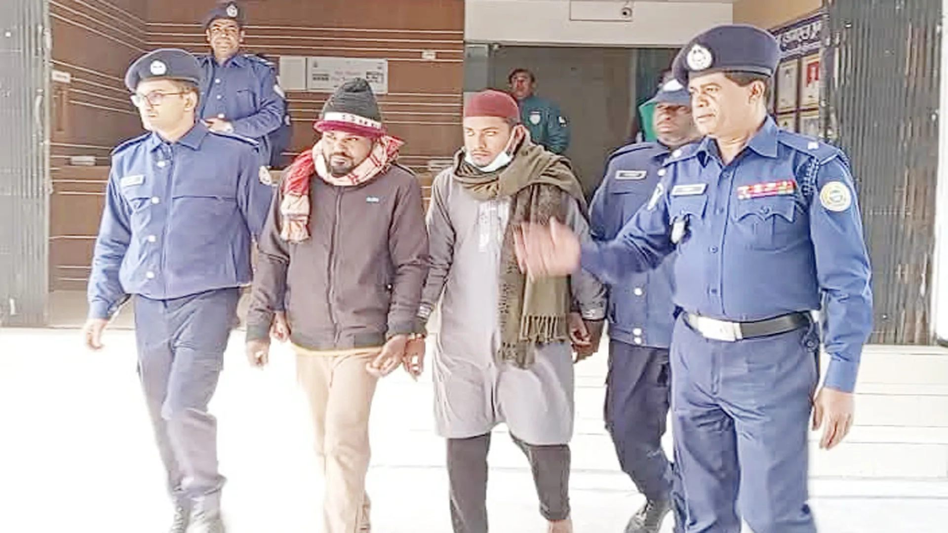 লালমোহনে অটোরিকশাচালক হত্যার রহস্য উদঘাটন, গ্রেপ্তার